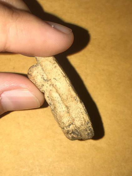 หลวงปู่ทวด วัดช้างไห้ เนื้อว่าน รุ่นแรก ปี2497 พิมพ์ใหญ่ พิมพ์ทรง ตำหนิพิมพ์ คม ลึก เนื้อหามวลสาร คราบไขว่าน ผิวพรรณเป็นธรรมชาติดั้งเดิม มวล รูปที่ 4