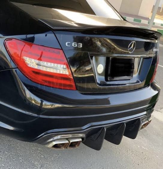 ชุดแต่ง สปอยเลอร์หลัง C Class Spoiler และ logo ตัวอักษร C Coupe W204 AMG C63 carbon Kevlar และ ดำเงา รูปที่ 12