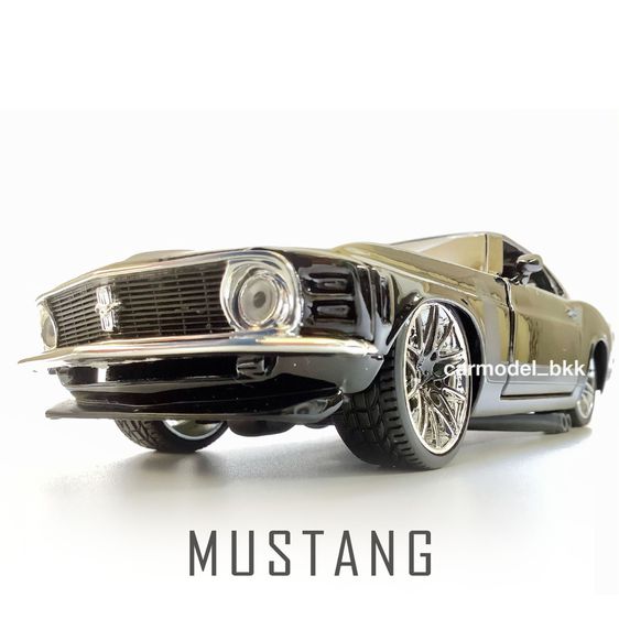 โมเดลรถเหล็ก Ford Mustang Boss 302 Black with Matt Black Stripes Classic Muscle แบรนด์ Maisto ขนาด 1 ต่อ 24 Muscle Car โมเดลรถฟอร์ด มัสแตง รูปที่ 8