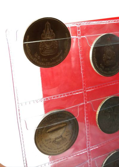สมุดใส่เหรียญสะสม รุ่นVIP120 ใส่ได้120ช่อง ขนาด24.3x16.3 จำนวน 1เล่ม สีแดง รูปที่ 5