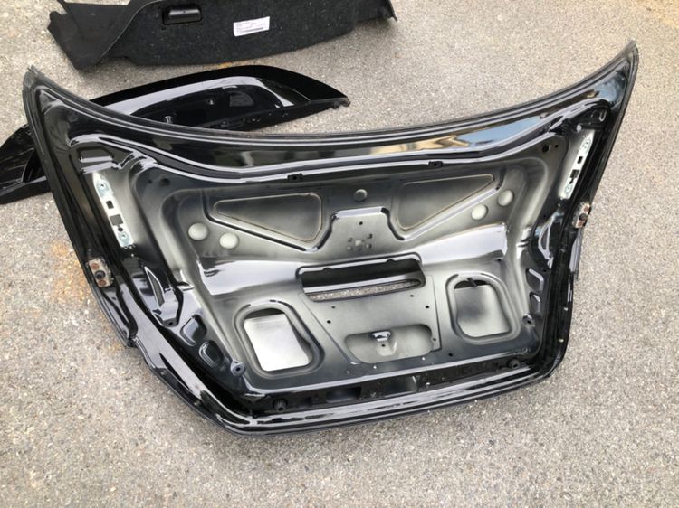 Benz W209 CLK ฝากระโปรงท้าย สเกิร์ตข้าง สภาพดี มือสอง รูปที่ 4