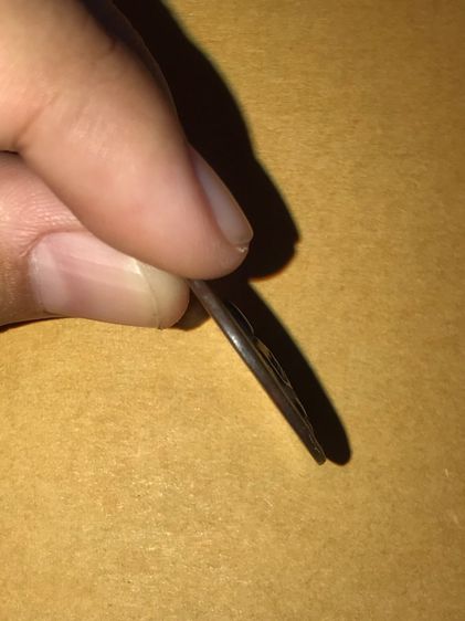 เหรียญหล่อโบราณ หลวงพ่อเงิน พิมพ์ใบพุทรา วัดห้วยเขน จ.พิจิตร ปี 2456 เนื้อทองผสม เนื้อเหยี่ยว ย่น คมชัด เก่า เดิมๆ เป็นธรรมชาติ สภาพใช้ พอสว รูปที่ 3