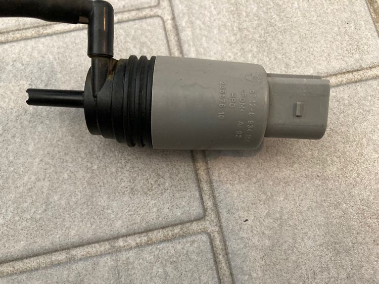 มอเตอร์ฉีดน้ำฝน E60 E90 E92 E65 E66  Part no. 67126934159 มือสอง สภาพดี รูปที่ 3