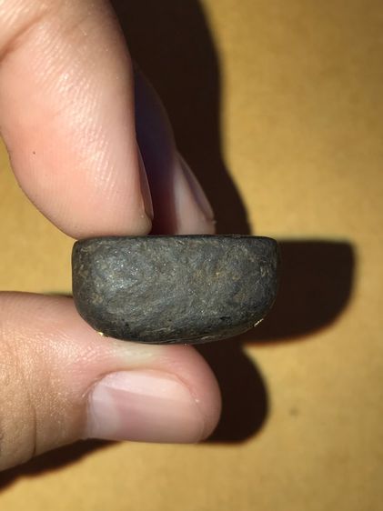 พระปิดตา หลังแบบ ฝังตะกรุดทองคำแท้ 3 ดอก เนื้อว่านผสมผง ผิวเนียน ละเอียด แห้ง เหี่ยว มีน้ำหนัก เก่า แท้ แปลก หายาก ไม่รู้ที่  รูปที่ 6