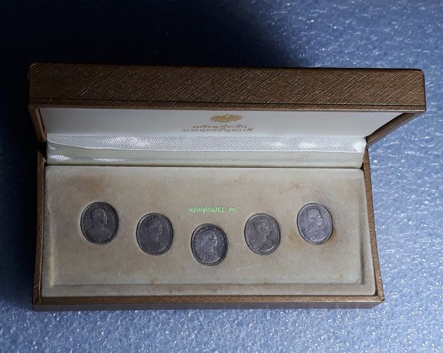 เหรียญเงินที่ระลึกชุดพระพุทธปัญจภาคี เนื้อเงิน พิมพ์เล็ก ครบชุด 5 เหรียญ พร้อมกล่อง รูปที่ 6