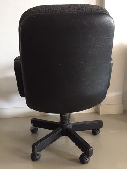 เก้าอี้ 3 ตัว รูปที่ 3