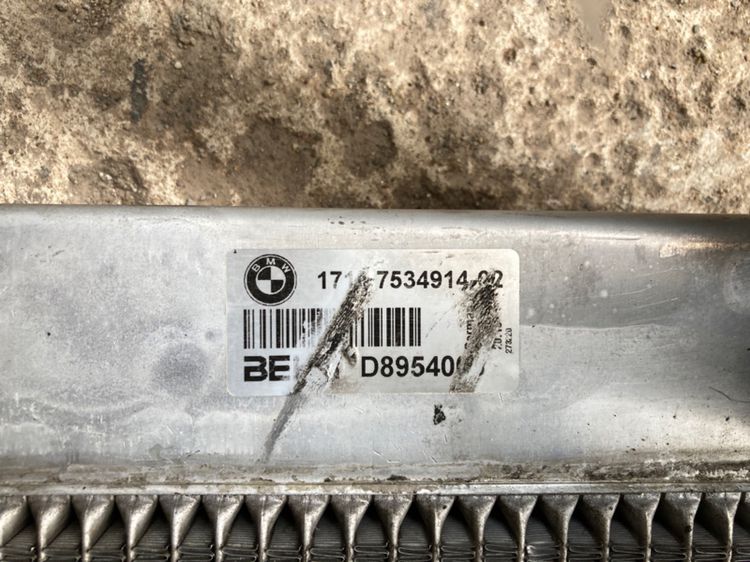 หม้อน้ำ Coolant Radiator E60 ของแท้ มือสอง 520i 520d 523i 525i รูปที่ 4