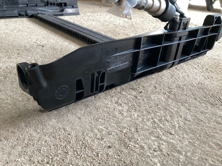 Coolant รังผึ้ง พวงมาลัยพาวเวอร์ BMW E90 แท้ มือสอง 318i 320i 325i 320d รูปที่ 8