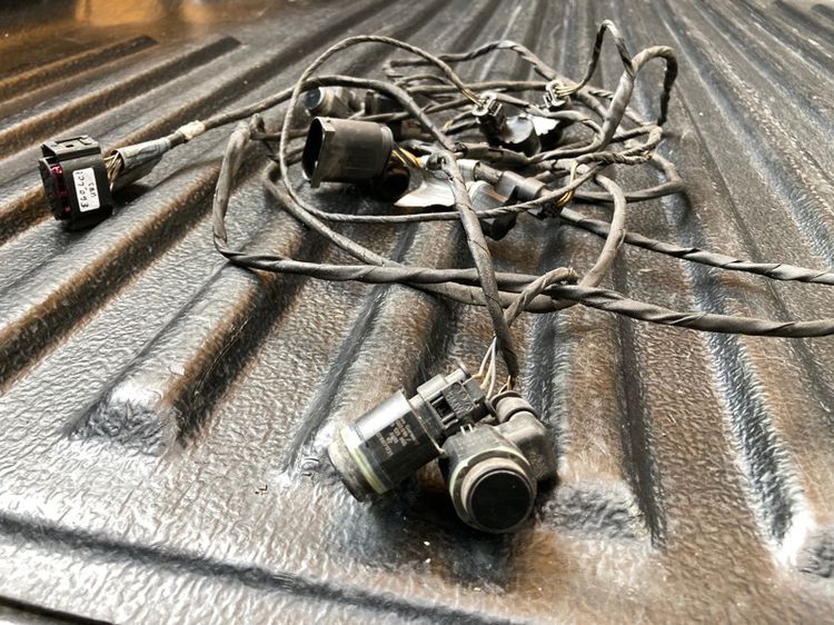 Parking Sensor PDC ถอดจาก E60 LCi และ สายปลั๊ก ใส่ X3 E83 X5 E70 รูปที่ 2