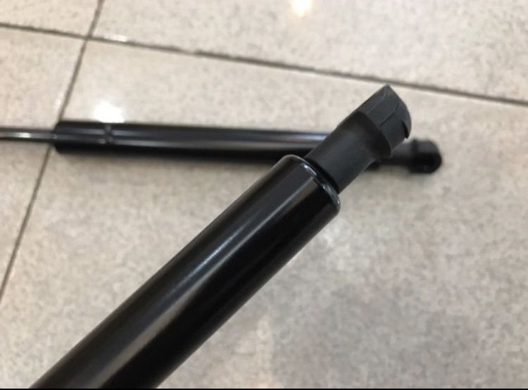 โช๊คฝากระโปรงท้าย BMW X5 รุ่น E53 และโช๊คฝาโปรงหน้า E60 รูปที่ 2