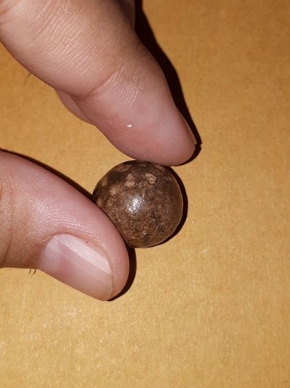 ลูกอม มหาเทียนชัย สมเด็จพระญาณสังวร สมเด็จพระสังฆราช เจริญ ขนาดประมาณ 1 ซม. ทรงกลม สีเขียวอมแดง มีจุดขาว สลับทั้งลูก เก่า แท้ แปลก หายากมากๆ รูปที่ 5