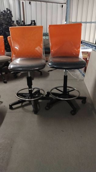 เก้าอี้สำนักงาน ขายเก้าอี้มือสอง มาใหม่ ราคาพิเศษ