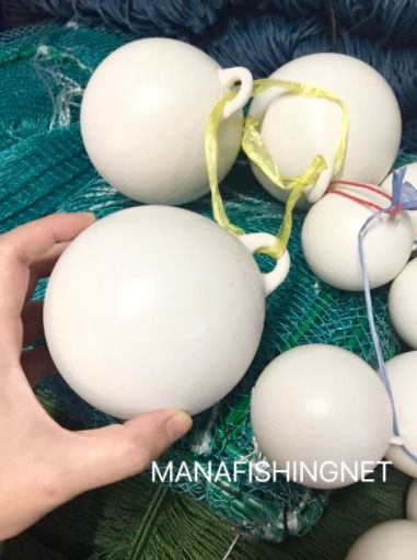 บอลใหญ่ 4 นิ้ว ทุ่นลอย ทุ่น ใช้ทำ อวนประมง อวนทะเล อวนกระพง อวนลาก ตาข่ายดักปลา อุปกรณ์หาปลา ตกปลา