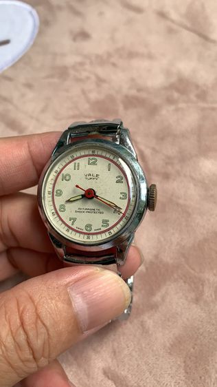 Yale นาฬิกาไขลาน ยุค50s  Vintage Yale Tuffy Antimagnetic Watch