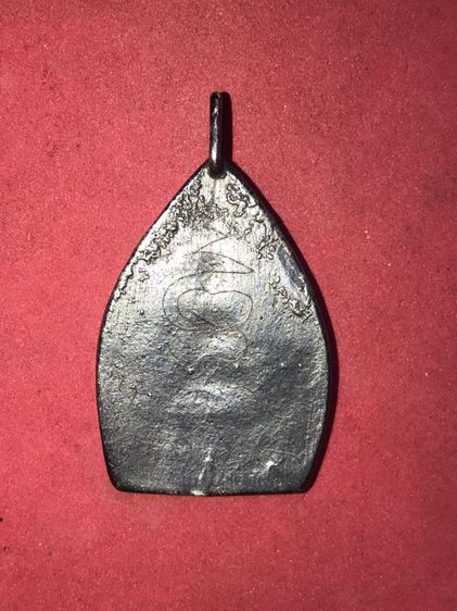 เหรียญเจ้าสัว เนื้อเงิน รุ่นแรก ห่วงเชื่อม มีจารหลัง หลวงปู่บุญ วัดกลางบางแก้ว มีน้ำหนัก เก่า เนื้อแห้ง แข็ง ผิวเดิม ศิลปะการหล่อสวยเป็นธรรม รูปที่ 7