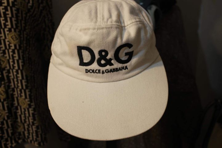 หมวกdolca gabbana (รับพร้อมโอน) รูปที่ 1