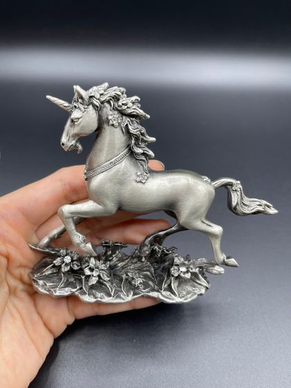 ยูนิคอร์น Veronese design รูปที่ 4