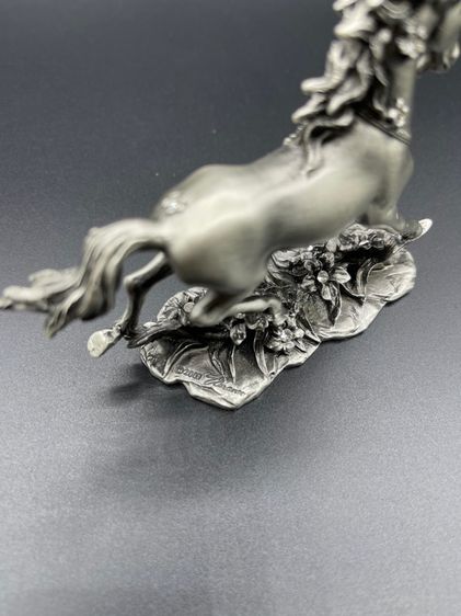 ยูนิคอร์น Veronese design รูปที่ 6