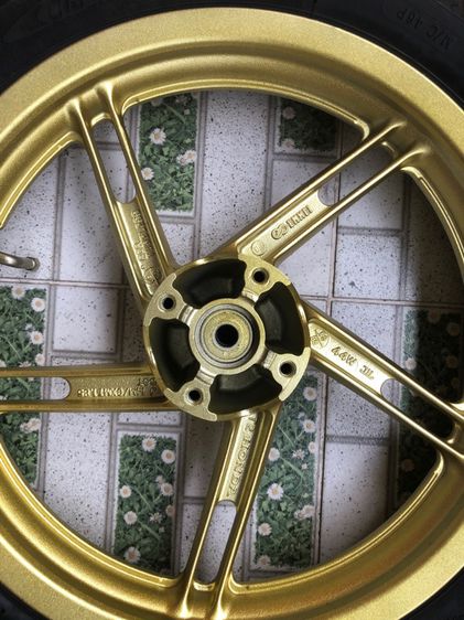 ล้อpcxแท้125 ยิงทรายใหม่พร้อมยางหน้ามิชลิน90หลังirc110 จุ๊บเลส ยกชุด ชุดละ3900 รูปที่ 6