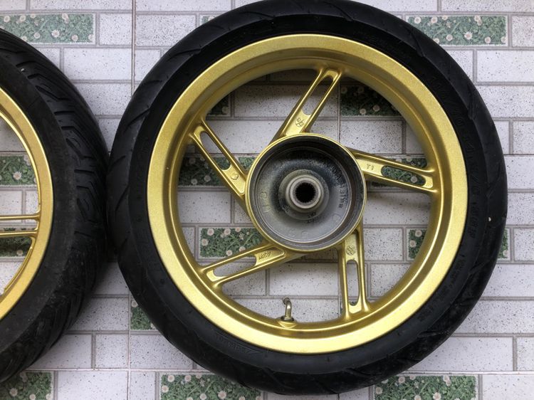 ล้อpcxแท้125 ยิงทรายใหม่พร้อมยางหน้ามิชลิน90หลังirc110 จุ๊บเลส ยกชุด ชุดละ3900 รูปที่ 10