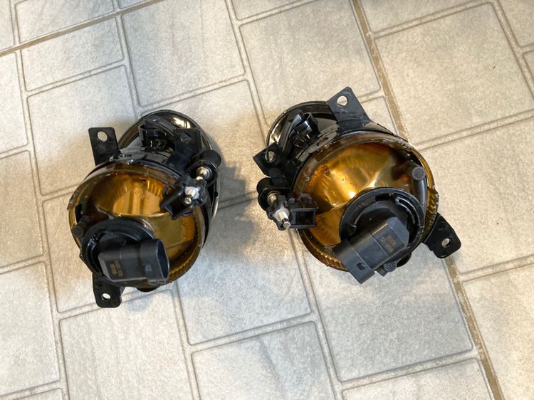 ไฟสปอร์ตไลท์ VOLK Caravelle T5 และ T5.1 ไฟตัดหมอก ฝาครอบน๊อตล้อ 20 ตัว รูปที่ 5