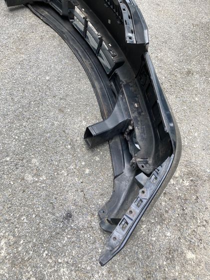 กันชน BMW E60 520i 525i 520d PreLCi ปี2004-2007 มือสอง กันชน สเกิร์ตข้าง พร้อมอุปกรณ์ ตระแกรง ช่องลม กระจังหน้า รูปที่ 12