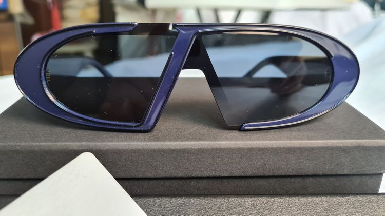 แว่นกันแดด Christain Dior Oblique Blue มือ 1 แท้ ขาย 8000 จาก 16000 บาท รูปที่ 2