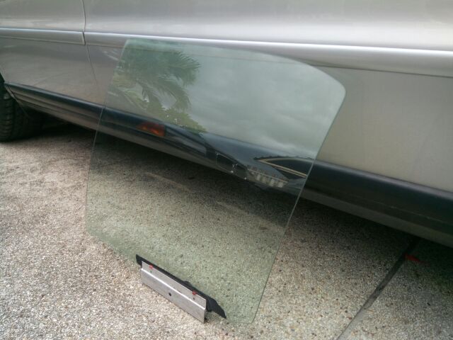 กระจกหูช้างข้างขวา กระจกประตูคู่หน้า BMW E36 COMPACT ปี 97-99 และกระจกประตูรอบคัน 6 บาน BM E36 4 ประตู ปี92 โฉมแรก ใส่กับE36ทุกปีได้ แท้ศูนย์ทุกบาน รูปที่ 4