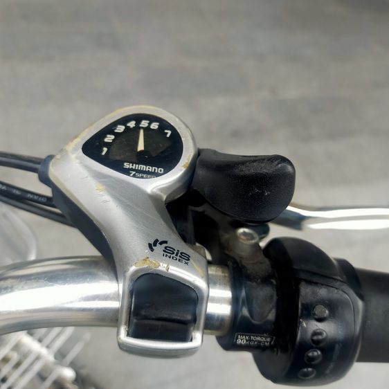 จักรยานแม่บ้านไฟฟ้าญี่ปุ่น  ระบบไฮบริด -	เฟรมอลูมิเนียม 	เกียร์ 6 สปีด -	มอเตอร์ 250w 24v 12a แบตกรดตะกั่ว(เปลี่ยนใหม่) -	แฮนด์+ขอบล้อ อลูม รูปที่ 9