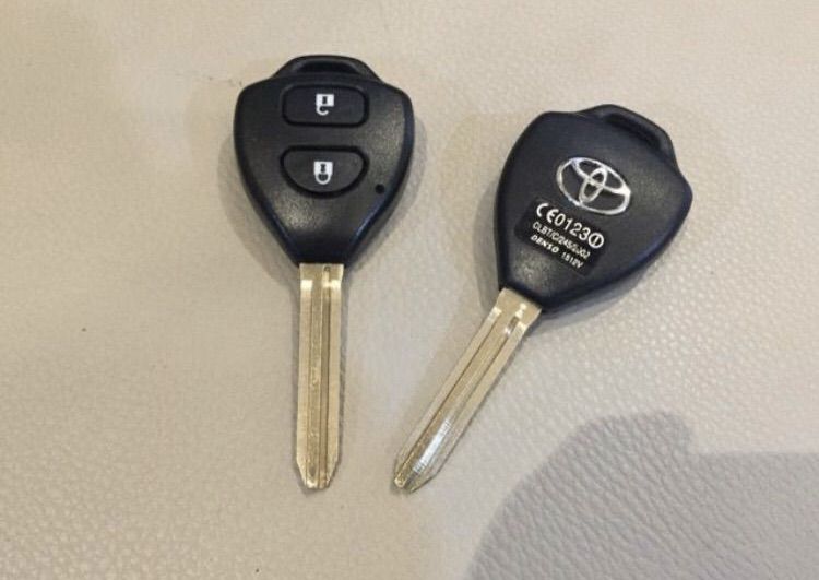 กรอบกุญแจ รีโมท TOYOTA 2 ปุ่ม 3 ปุ่ม 4 ปุ่ม ประตู Slide รถตู้ Corolla Altis Camry Vios Yaris Vigo Fortuner Toyota Alphard Estima Noah Voxy รูปที่ 8