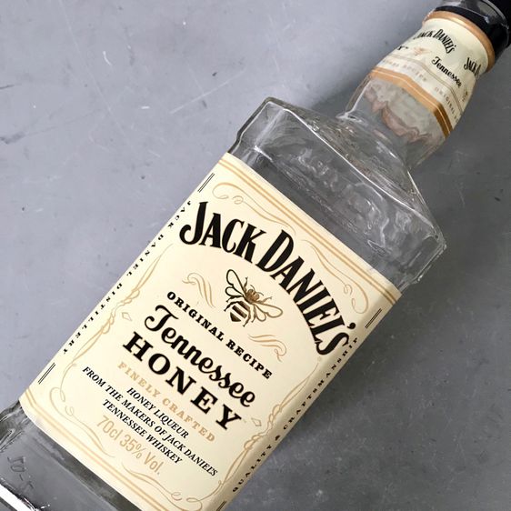 ขวดเหล้าเปล่า Jack Daniel’s Tennessee Honey สะสม แต่งร้าน แต่งบ้าน รูปที่ 1
