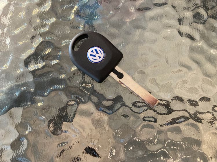 กรอบกุญแจรีโมท โลโก้ VolkSwagen Caravelle Transporter 4 ปุ่ม 5 ปุ่ม กรอบRemote VW กรอบกุญแจ Caravelle ที่วางแก้ว T5 T5.1 T6 รูปที่ 13