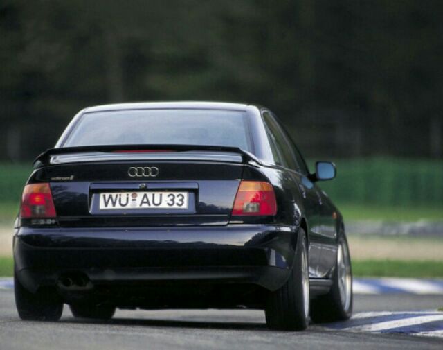 หางหลังสำนักแต่ง oettinger รุ่นหางกระดก มีไฟเบรคดวงที่3 ตรงรุ่น Audi A4 B5 ปี 95-00 เป็นของใหม่ ของแท้ พร้อมอุปกรณ์ติดตั้งมาครบ รูปที่ 16