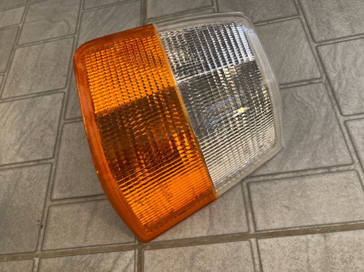 อะไหล่ ไฟเลี้ยว Volvo 940 โลโก้กระจังหน้า 940 960 740 รูปที่ 4