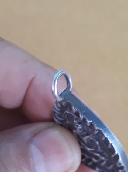 เหรียญเจ้าสัว หลวงปู่เพิ่ม วัดกลางบางแก้ว หูเชื่อม เนื้อเงิน หลังเรียบ จารมือ พิมพ์คม ชัด ลึก มีน้ำหนัก เก่า เนื้อแห้ง แข็ง ผิวเดิม ศิลปะการ รูปที่ 5