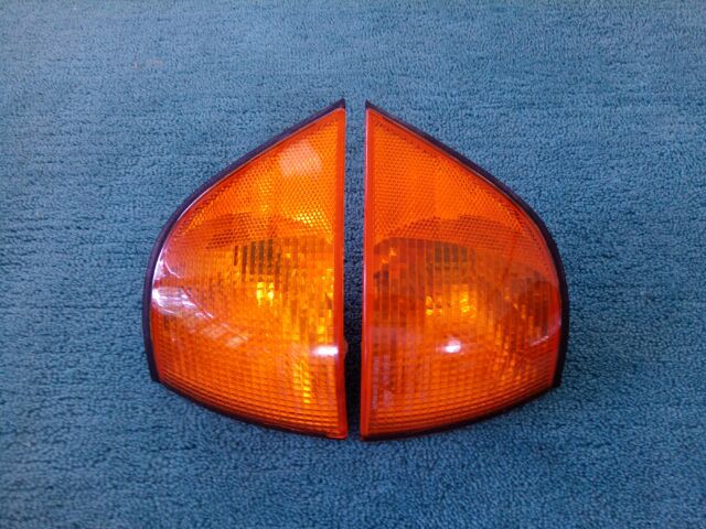 ไฟเลี้ยวมุมส้ม US SPEC สำหรับ BMW E36 COUPE ครบคู่สภาพดีจากเมกา ของแท้บีเอ็มดับบริว หายาก ของเก็บอีกชิ้นที่ผมไม่เคยใช้ รูปที่ 10