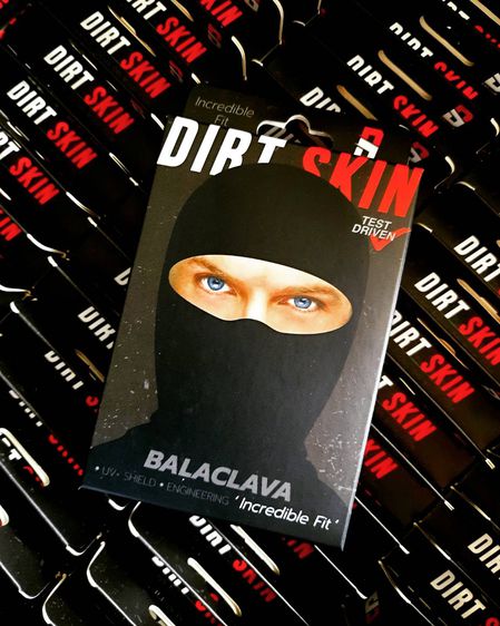 โม่งคลุมหัว Dirt Skin รุ่น Incredible Fit Balaclava โม่งแท้จาก USA ราคาคนไทยเท่านั้น