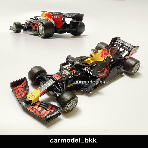 โมเดลรถเหล็ก F1 Red Bull Racing ปี 2019 ทีม RB15 Aston Martin แบรนด์ Bburago ขนาด 1 ต่อ 43 Formula One โมเดลรถรถแข่ง กระทิงแดง Diecast รูปที่ 1