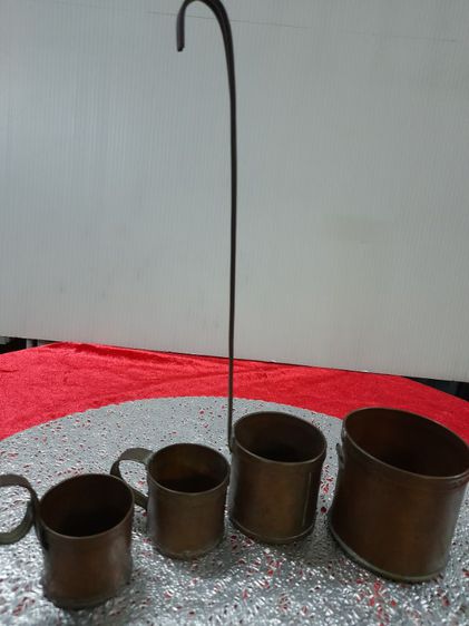 ทีตวงน้ำมันทองเหลืองโบราณ รูปที่ 3