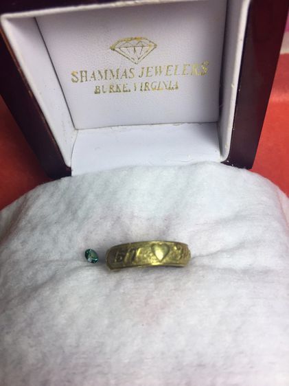 แหวนเรารักในหลวง รูปที่ 2