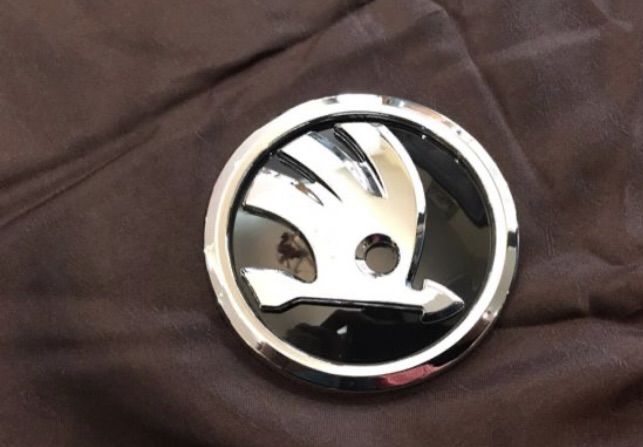 โลโก้ ฝากระโปรง Skoda ขนาดกว้าง 90 มิล และ 80 มิล Fabia Superb Octavia รูปที่ 5