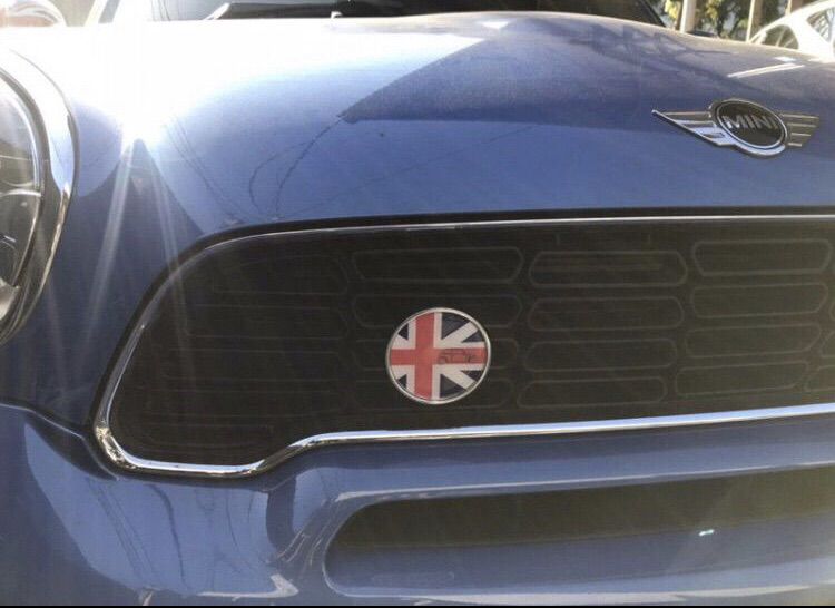 Logo MINI กระจังหน้า และ หัวเสียบหลอก Safety Belt ใส่ได้กับทุกรุ่น Mini One Cooper Countryman Clubman Paceman R50 R53 R57 R56 R60 F56 F60 รูปที่ 2