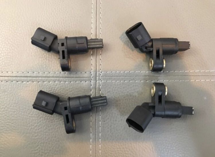 ABS Sensor AUDI Volk TT MK1 Golf3 Golf4 New beetle Passat B4  part no. 1J0927803 1J0927804 1J0927807 1J0927808 ใส่ Audi TT TTS MK2 Q3