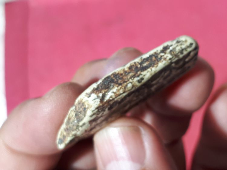 พระขุนแผนผงพรายกุมาร บล็อกแรกๆ ยุคต้น หลังยันต์ห้า เนื้อผงพรายกุมารผสมว่านเถาวัลย์หลงบล็อคหินมีดโกน (นิยม) หลวงปู่ทิม วัดละหารไร่ จ.ระยอง ผส รูปที่ 7