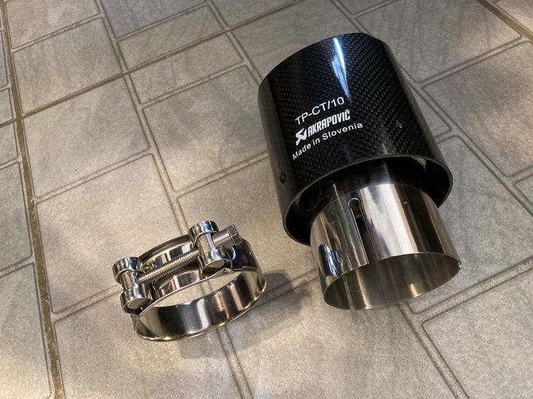 ปลายท่อไอเสีย ท่อเดี่ยว AKRAPOVIC Stainless Carbon Kevlar แท้ รูปที่ 11