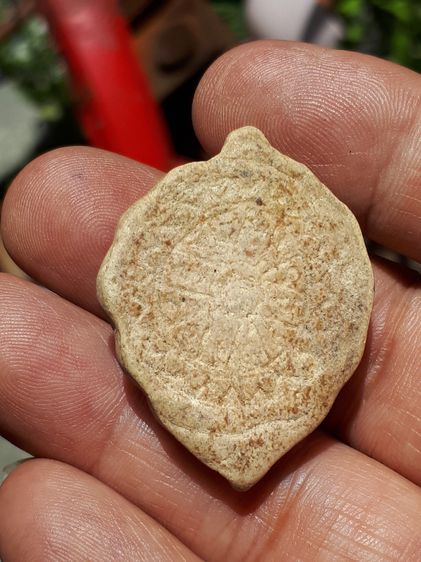 พระโพธิจักร ท่านพ่อลี วัดอโศการาม ปี 2500 หลังยันต์ดวง เนื้อผง มีมวลสาร พิมพ์คมชัด ผิวแห้ง เดิมๆ เป็นธรรมชาติ สภาพสมบูรณ์ สวยมาก เก่า แท้ หา รูปที่ 3