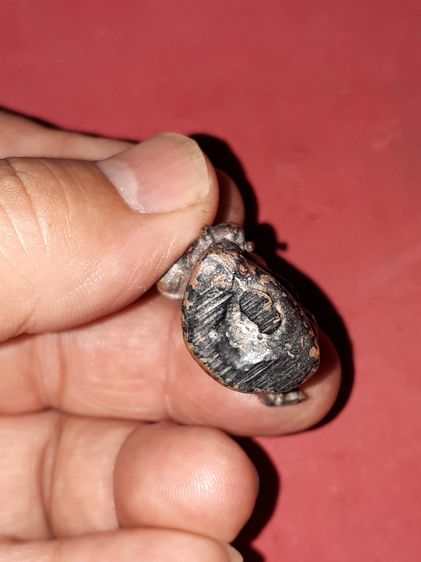 พระพิฆเนศ งาเดียว เนื้อสำริด มีน้ำหนัก เก่า ผิวพรุน เป็นหลุม และที่ฐานมีรอยตะไบหยาบ เก่า แท้ แปลก หายาก อายุประมาณ 100 ปี ไม่ทราบที่ รูปที่ 6