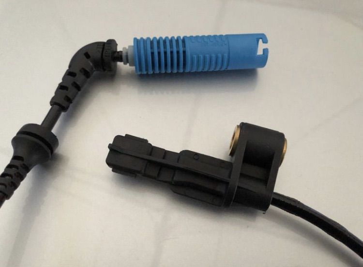 ABS Sensor BMW E46 E85 E86 Z4 ครบชุด 4 เส้น ของใหม่ ซื้อมายังไม่ได้ใช้ มี 2 รุ่น หัวสีเทา และหัวสีฟ้า รูปที่ 12