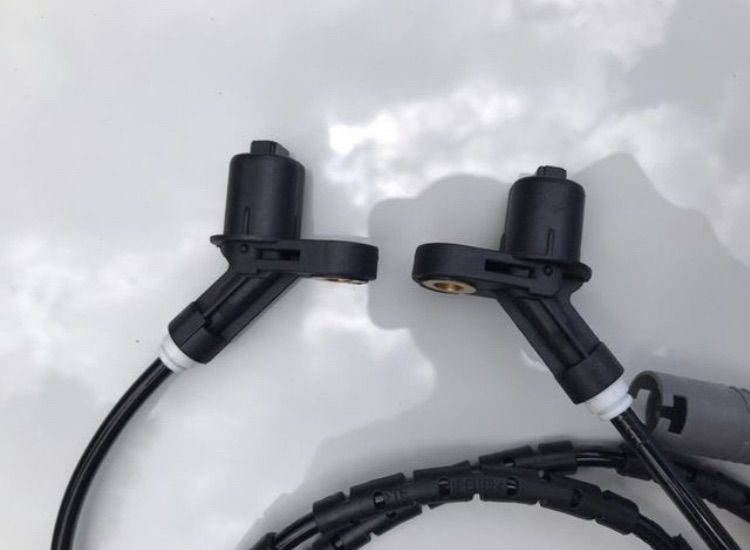 ABS Sensor BMW E46 E85 E86 Z4 ครบชุด 4 เส้น ของใหม่ ซื้อมายังไม่ได้ใช้ มี 2 รุ่น หัวสีเทา และหัวสีฟ้า รูปที่ 7