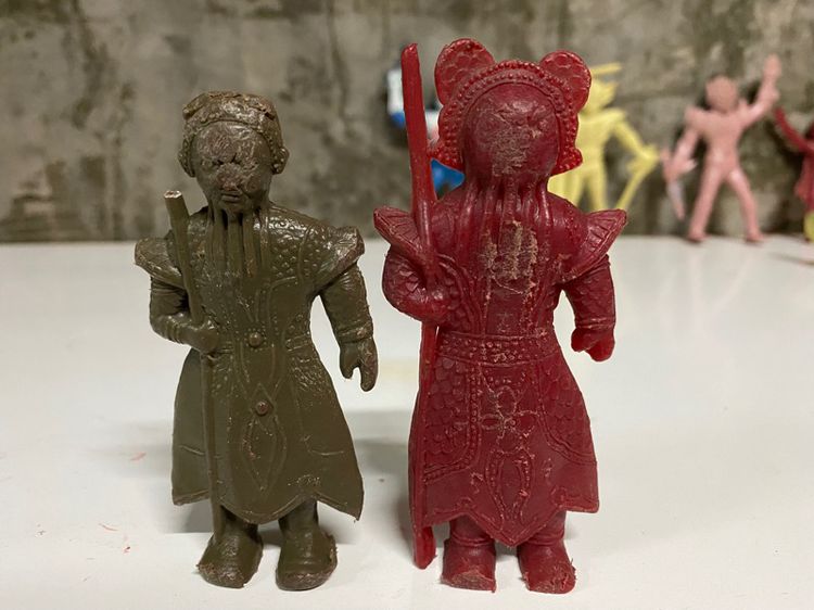 ตุ๊กตุ่น ยักษ์จีน